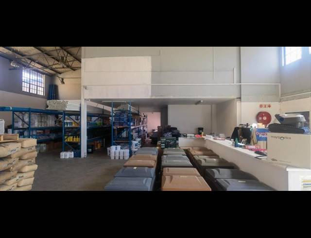 INDUSTRIAL PROPERTY TO RENT IN MONTANA PARK